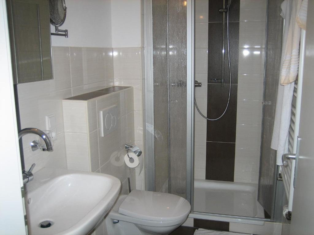 Ferienwohnungen Otto Schmallenberg Habitación foto